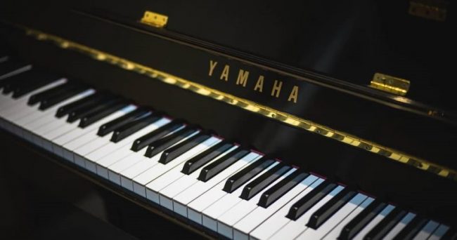 réglage de piano droit Yamaha et toutes marques